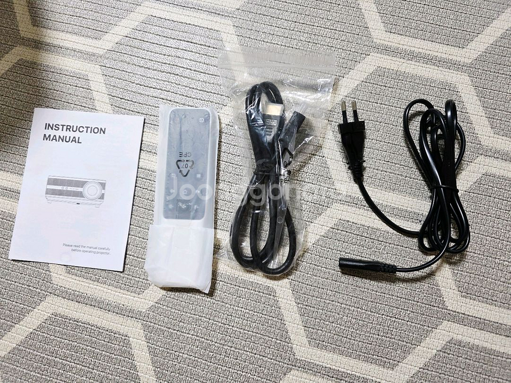 TD98W 스마트 빔프로젝터 새상품급 1일 사용 부평--4