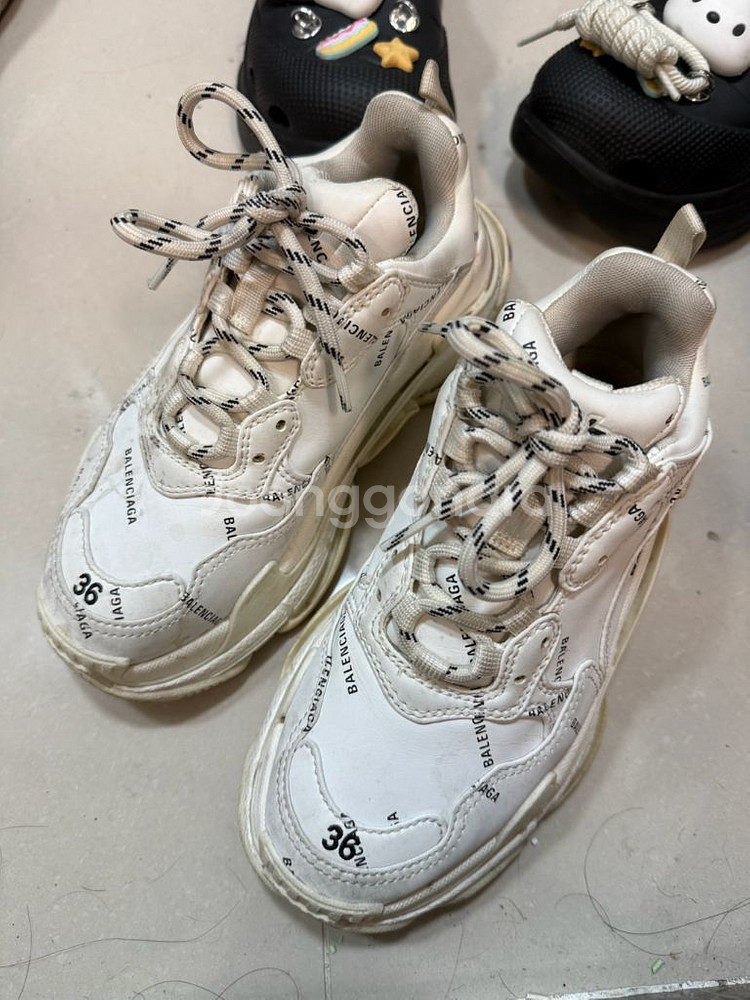 [정품] 발렌시아가 트리플S 36사이즈--0