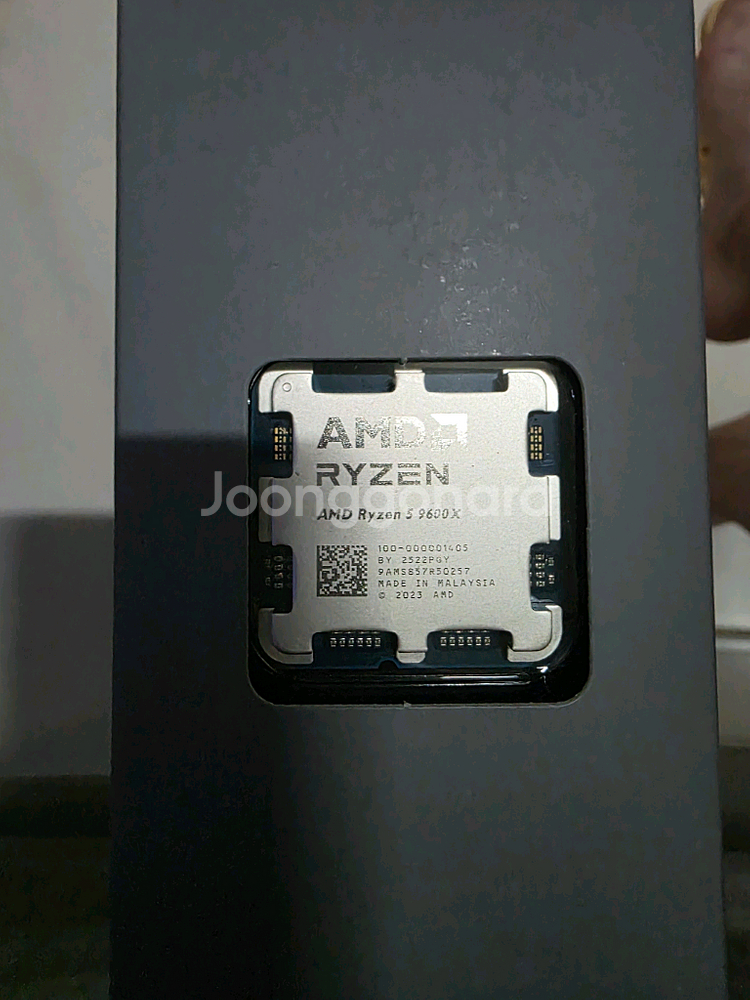 9600x 에즈락 b650m 미개봉 팝니다--1