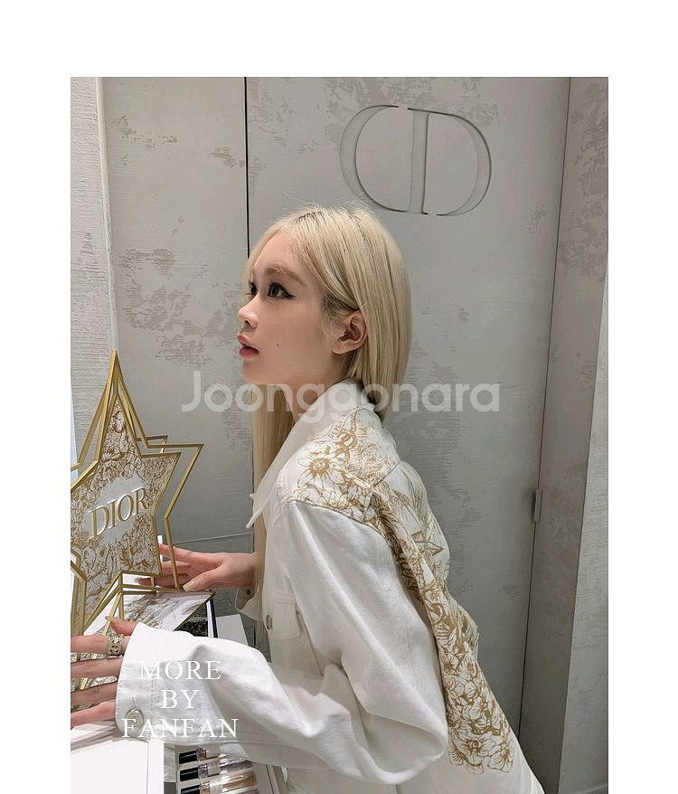 자수 디테일 화이트데님 청 자켓 수입의류--11