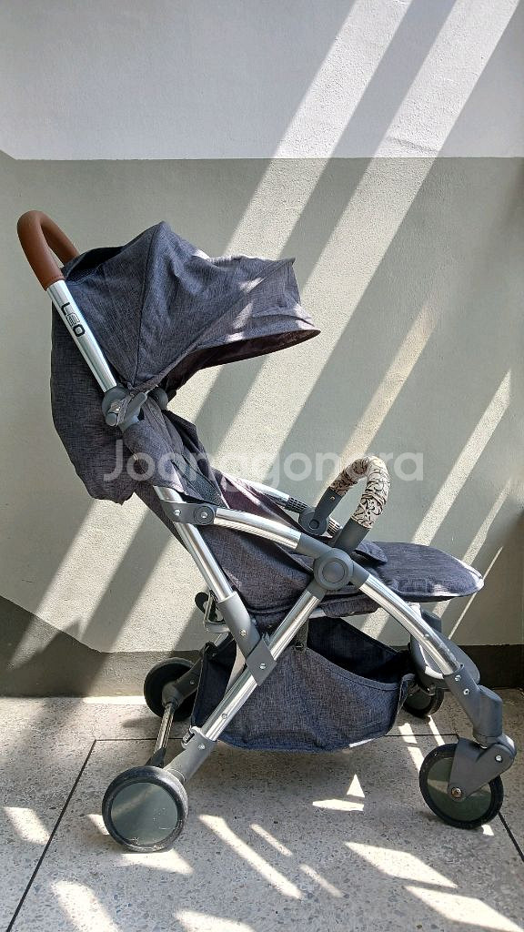 최고급 명품 초경량 기내반입 유모차 리안. 순식간에 접--0