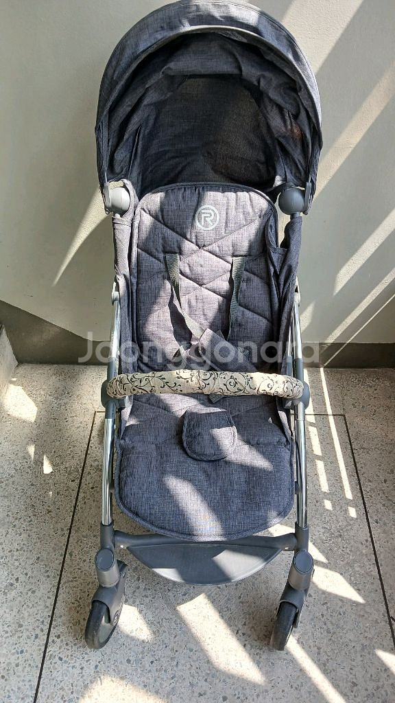 최고급 명품 초경량 기내반입 유모차 리안. 순식간에 접--7