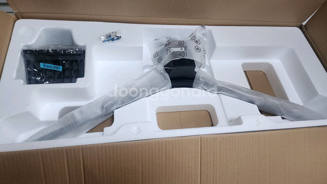 삼성 티비 스텐드 60, 65인치 용 신품--0