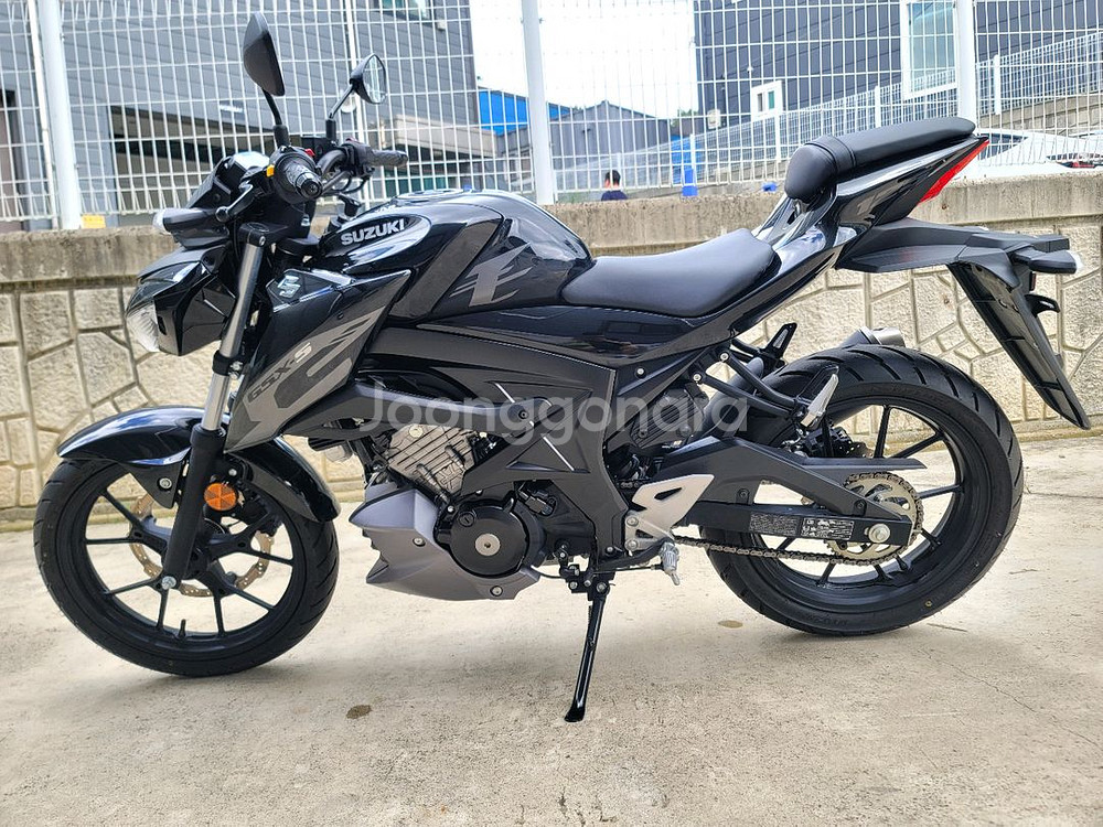 24년식 스즈키 GSX-S125 블랙 판매--1
