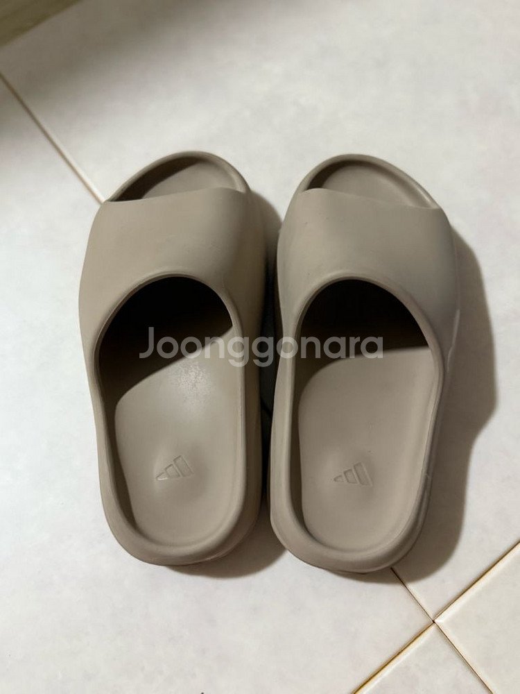 아디다스 이지 슬라이드 퓨어 - 255 사이즈--2