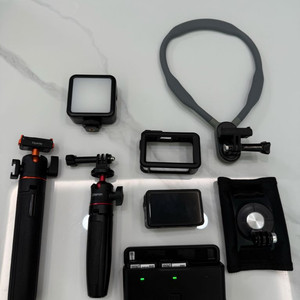 새상품급 DJI 오즈모 액션 5 PRO + 구성품