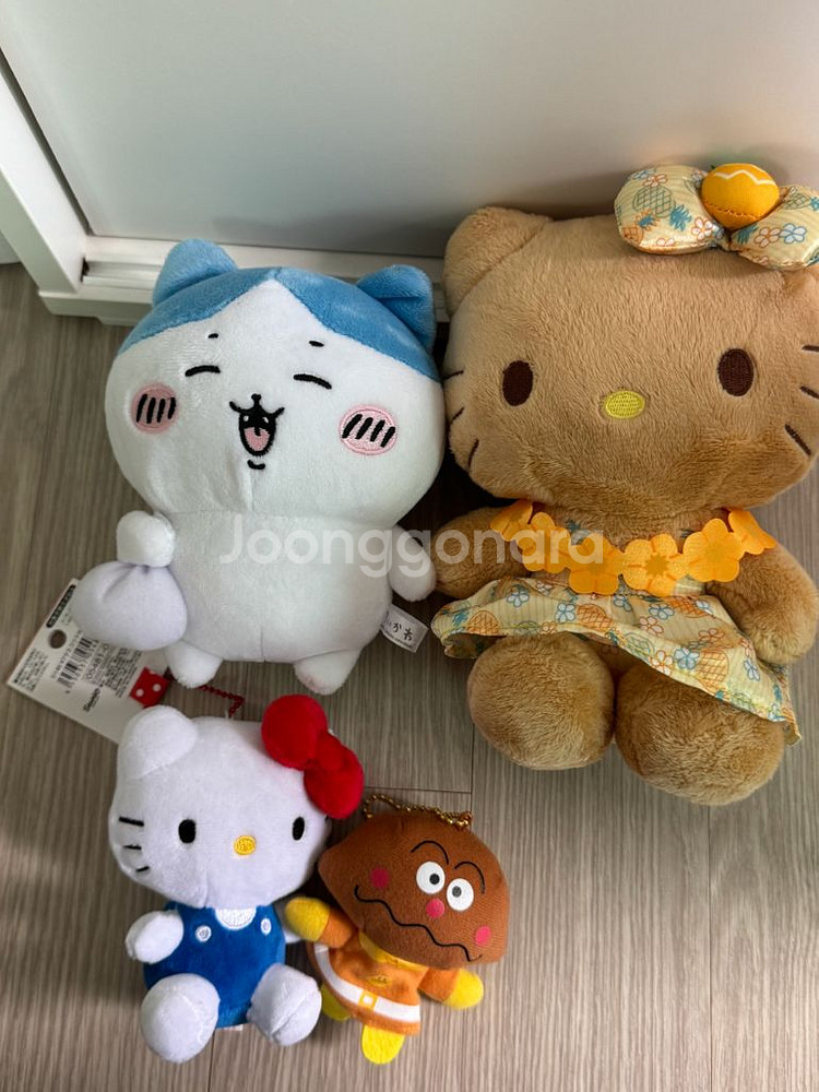 치이카와 헬로키티 호빵맨 인형--0