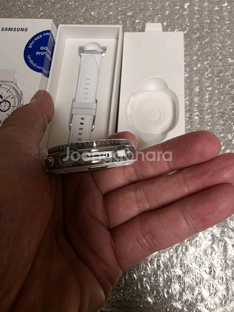 (거의새거)갤럭시워치8 클래식 46mm 블루투스 화이트--3