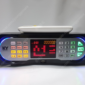 금영 Q100 반주기 판매합니다. 25년 10월 신곡