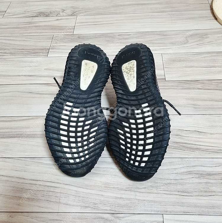 아디다스 이지 부스트350V2 예힐 논리플렉티브 280--5