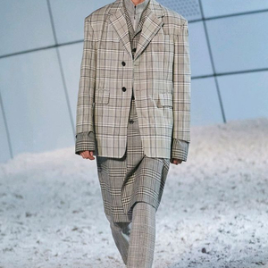 솔리드옴므 컬렉션 오버핏 블레이져 팝니다