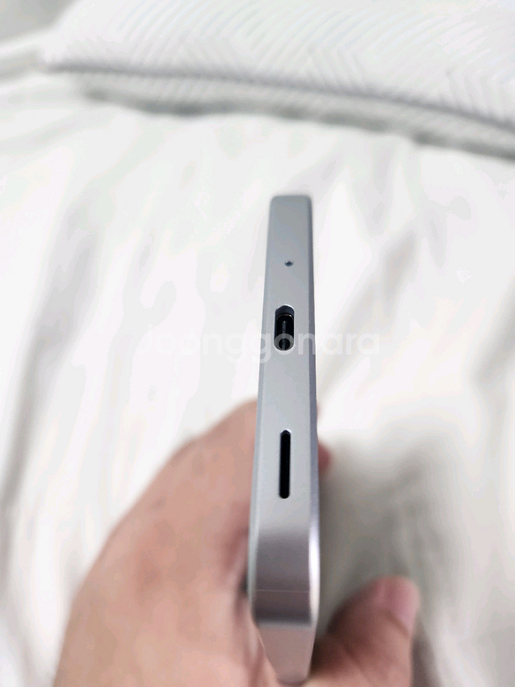 갤럭시 버디4 s급 팝니다--3