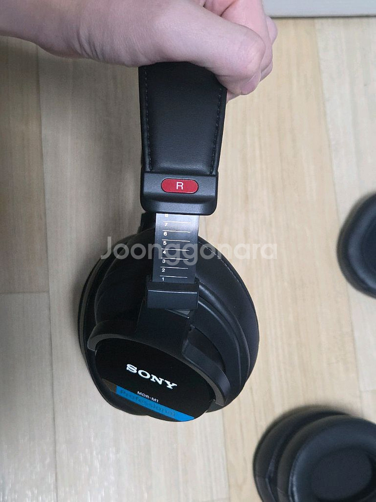 소니 MDR- M1 헤드폰 판매--6