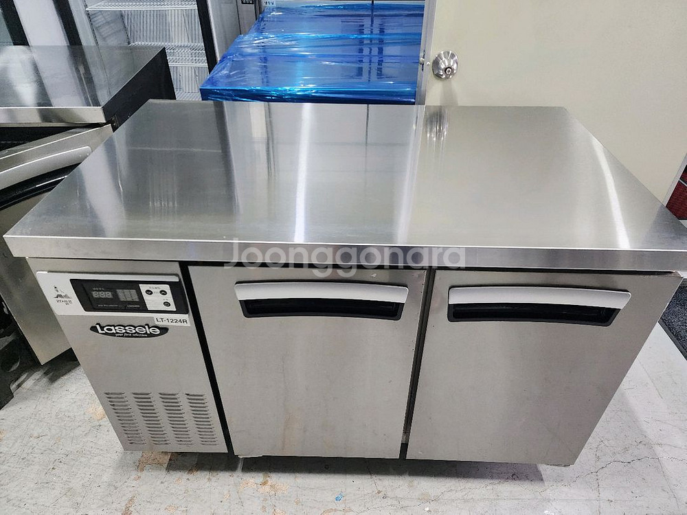 라세르 1200테이블 냉장고 간냉식 판매 합니다--4