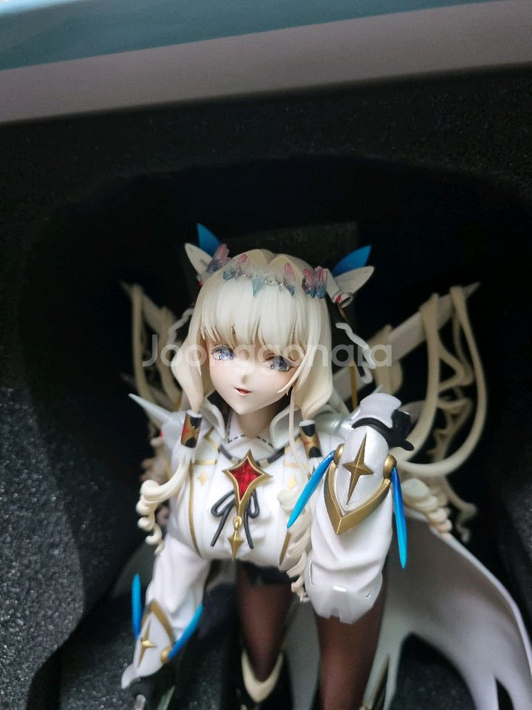 승리의여신 니케 크라운 (티토이스튜디오)--1