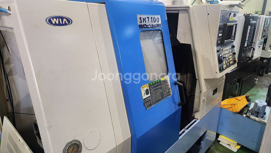 현대위아 6인치 CNC선반 SKT-100--0