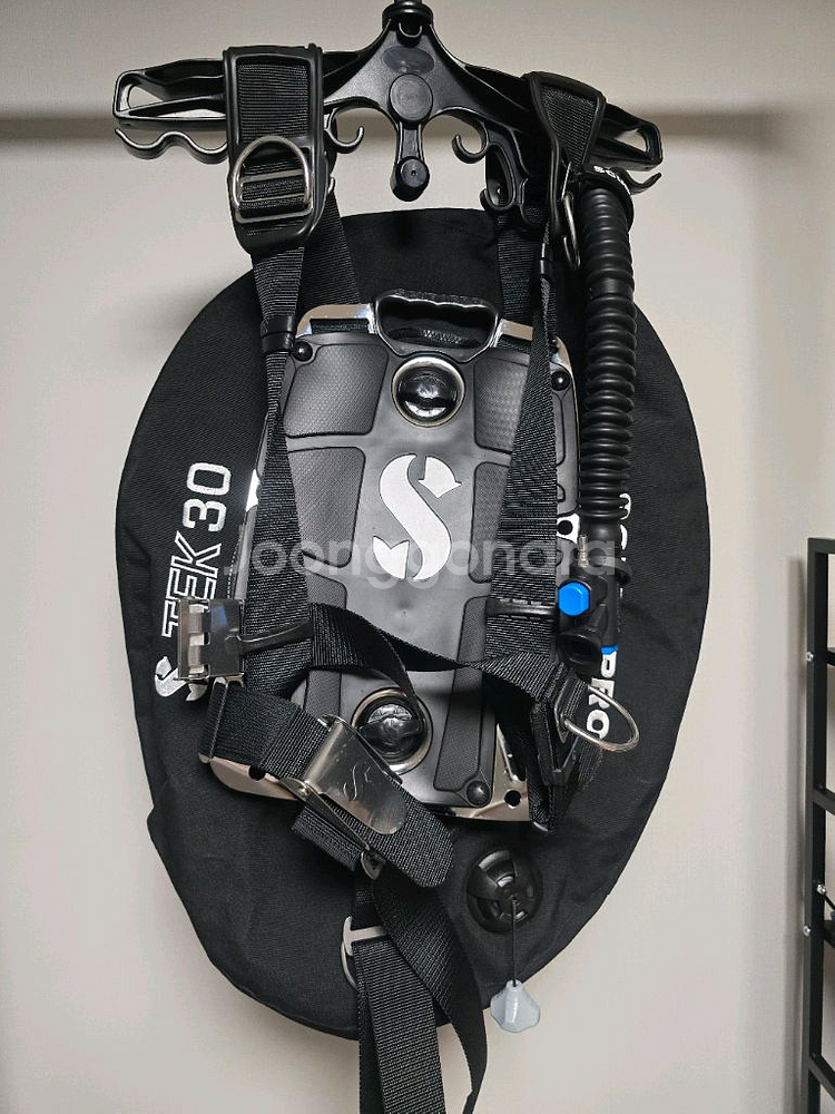 스쿠바프로 S-Tek 퓨어플러스 30LB/블랙 팝니다.--2