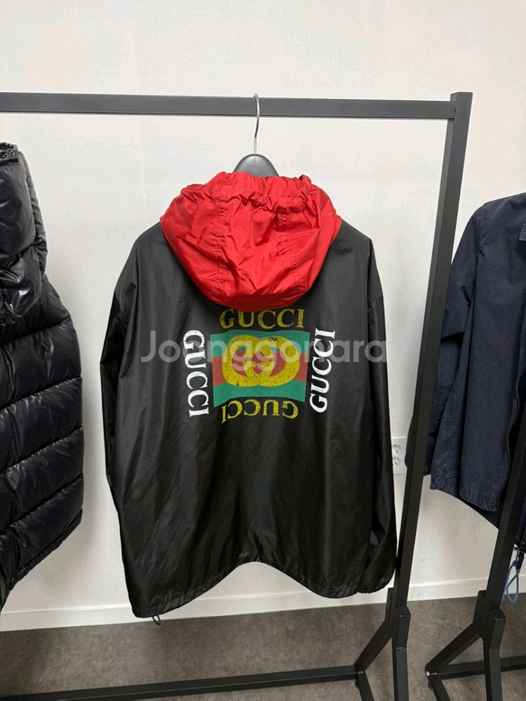 구찌 띠로고 프린팅 바람막이 후드 자켓--0