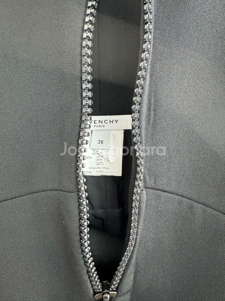 지방시(Givenchy) 블랙 울 스커트 36사이즈--3