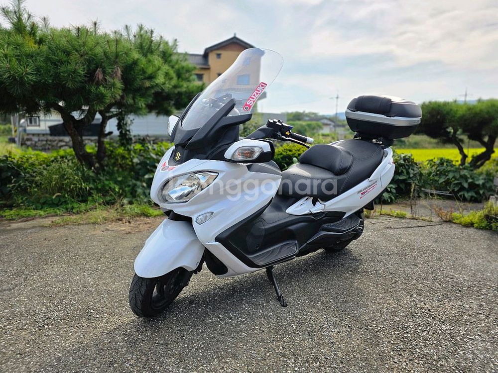 버그만650 익스큐티브--0