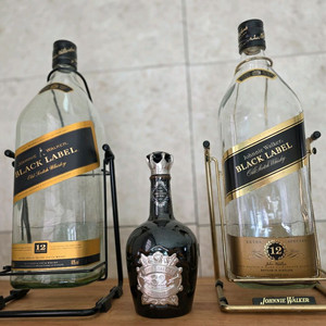 죠니워커 블랙 4.5L 공병팝니다