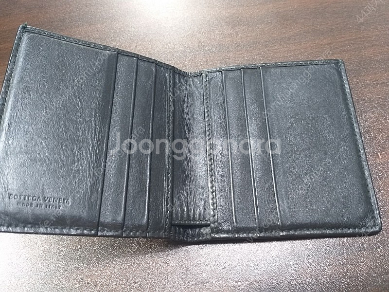 [정품] 보테가베네타 남자 반지갑팝니다.--2