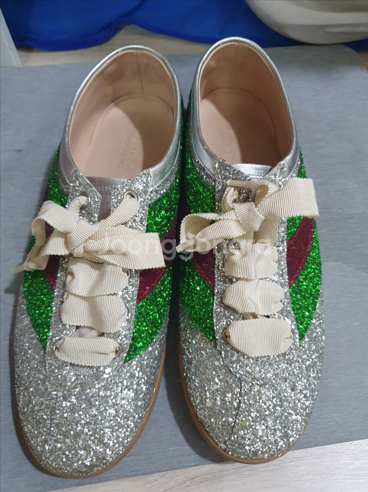 구찌 파라체르 실버 글리터 스니커즈--0