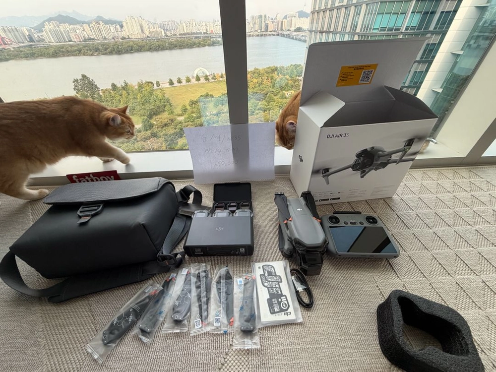 신품급 DJI air3s 에어3s 콤보 리프레시 2년 - 안심되는 중고거래