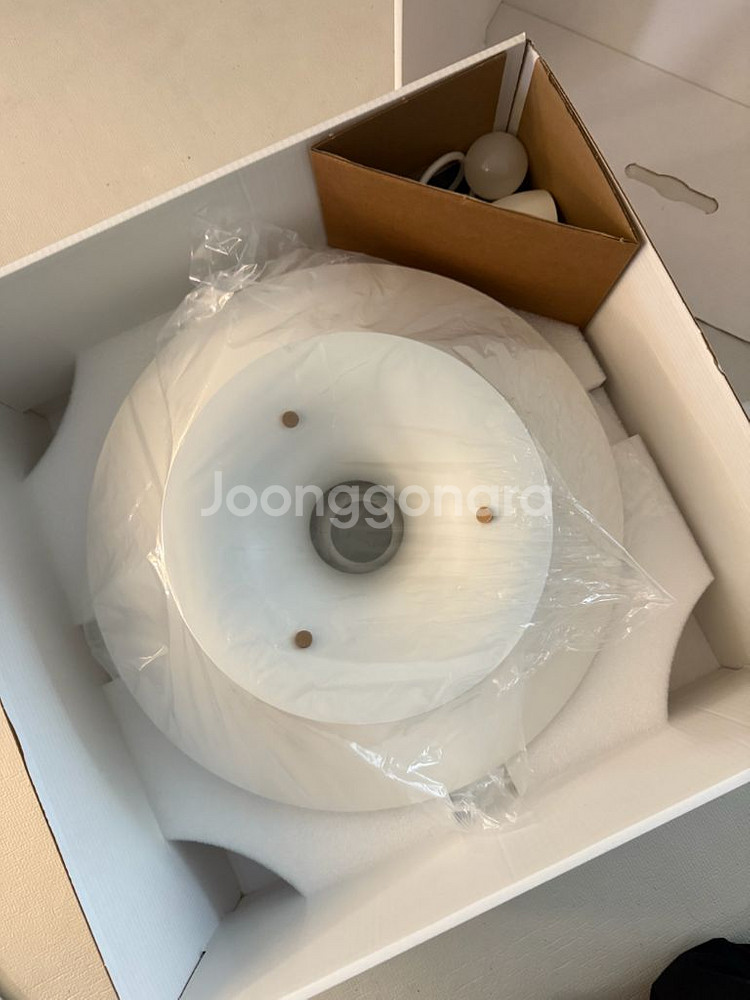 루이스폴센 PH5 팬던트조명 모던 화이트 (박스풀)--3