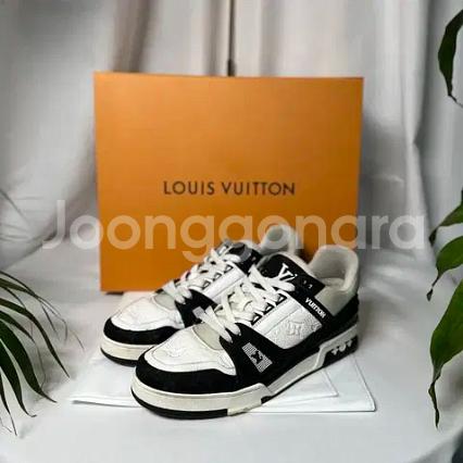 [정품] 루이비통 LV 트레이너 스니커즈--0