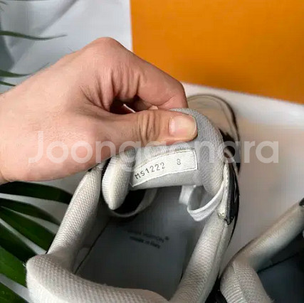 [정품] 루이비통 LV 트레이너 스니커즈--6