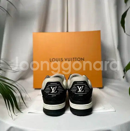 [정품] 루이비통 LV 트레이너 스니커즈--3