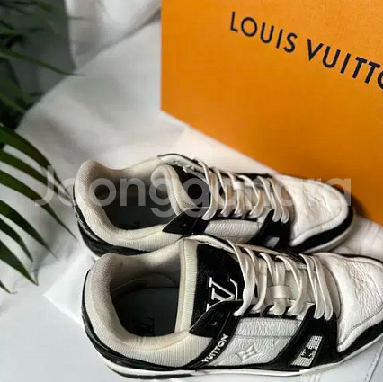 [정품] 루이비통 LV 트레이너 스니커즈--5
