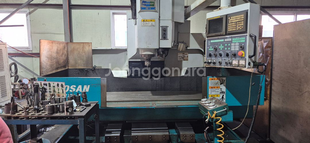 두산 5호 NC 밀링--0