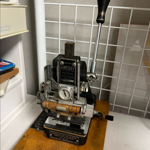 킹슬리불박기 + 폰트 가죽공예