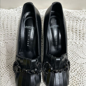 질스튜어트 펌프스 230