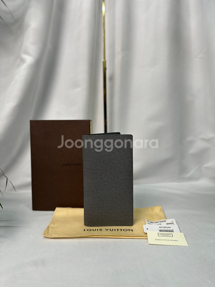 [정품]루이비통 타이거 장지갑 그레이(연휴할인)--0