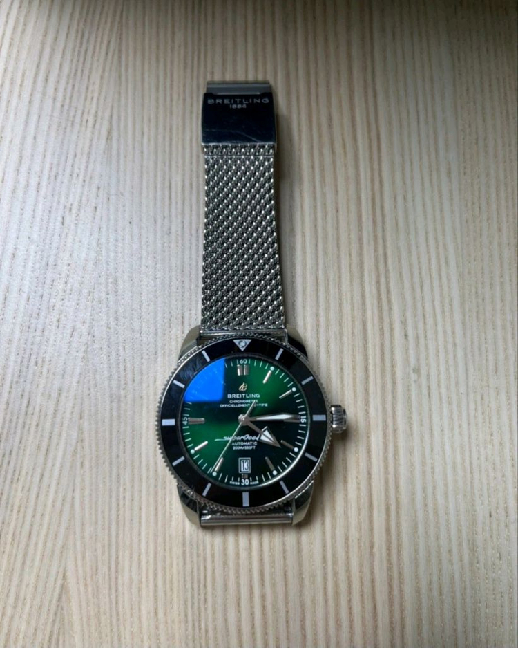 브라이틀링 슈퍼오션 헤리티지 46 녹판 24년구매--6