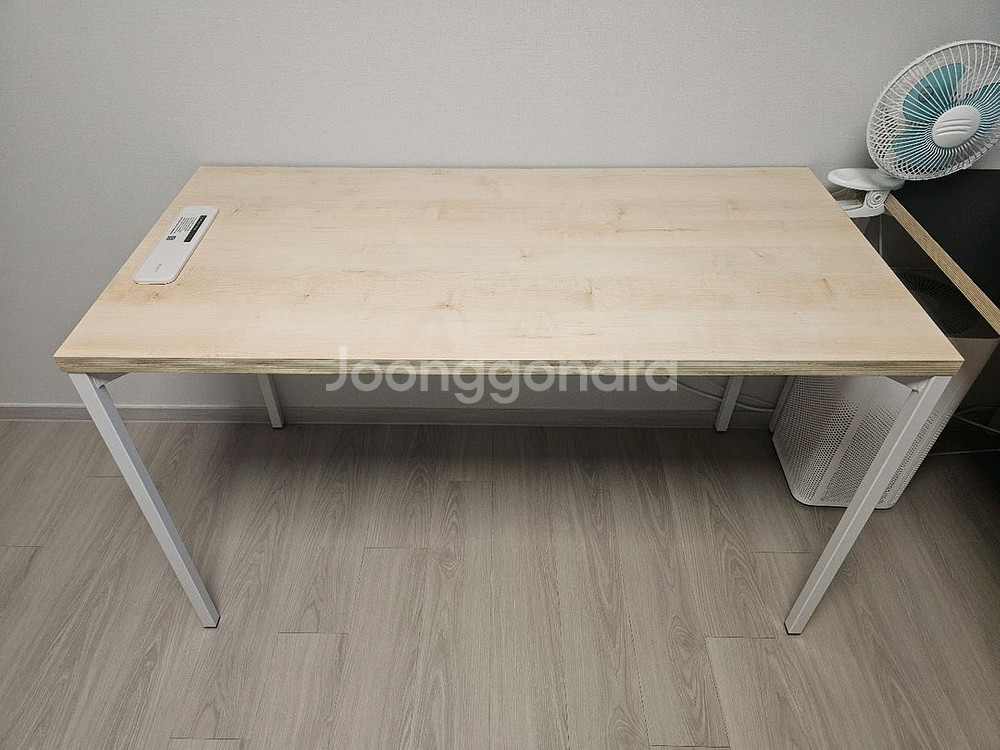 데스커 책상 1200x600 판매합니다.--0