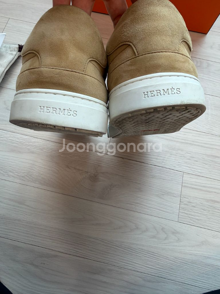 에르메스 캘리 스니커즈 스웨이드 베이지 43사이즈--6
