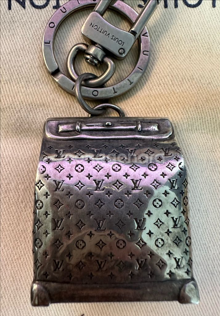루이비통 백팩 은장 키링--2