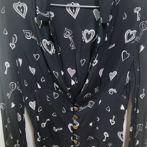 자라 하트 컬랙션 크롭 블라우스