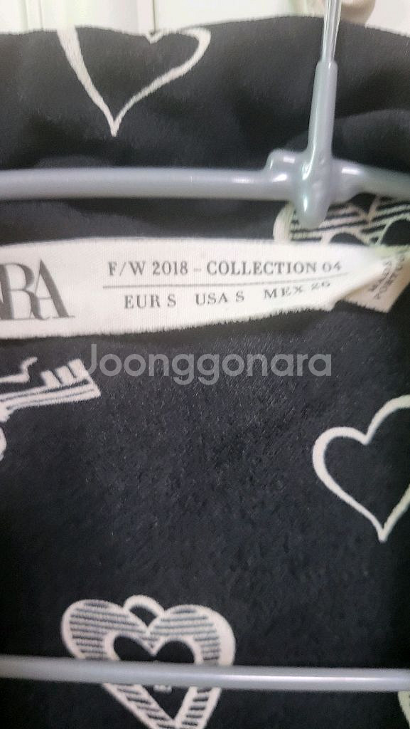 자라 하트 컬랙션 크롭 블라우스--3