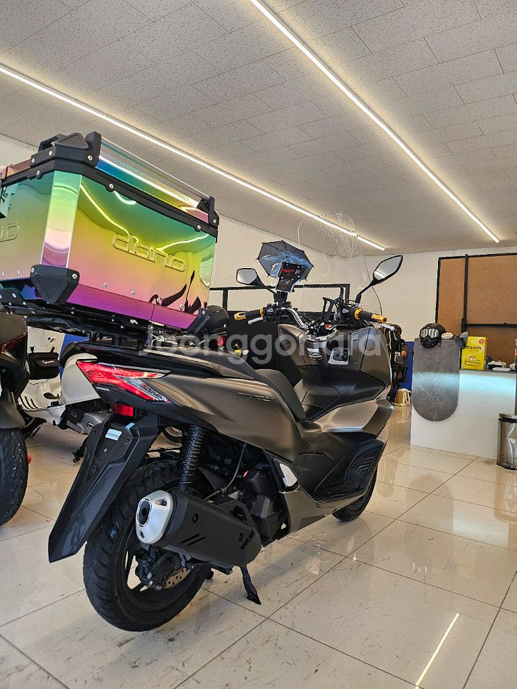 상태 많이좋은 pcx125 24년식 팝니다.--5