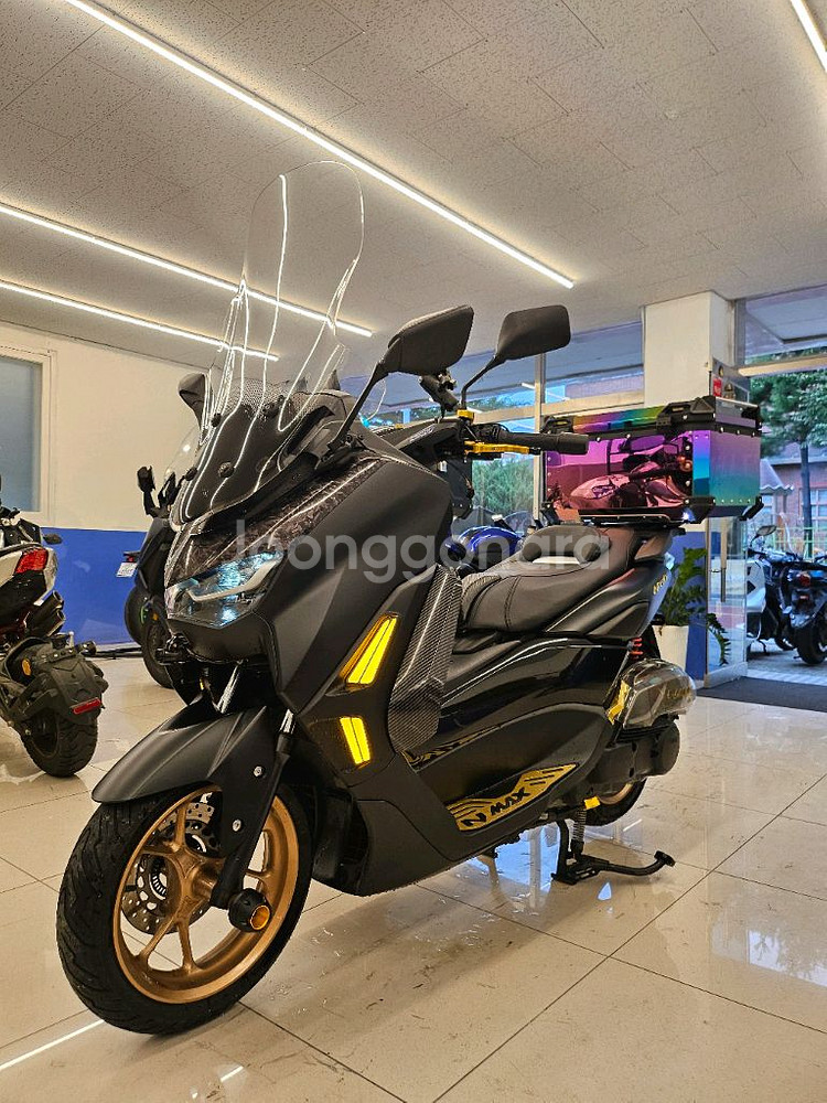 튜닝 잘된 nmax125 24년식 빠르게 팝니다!--0