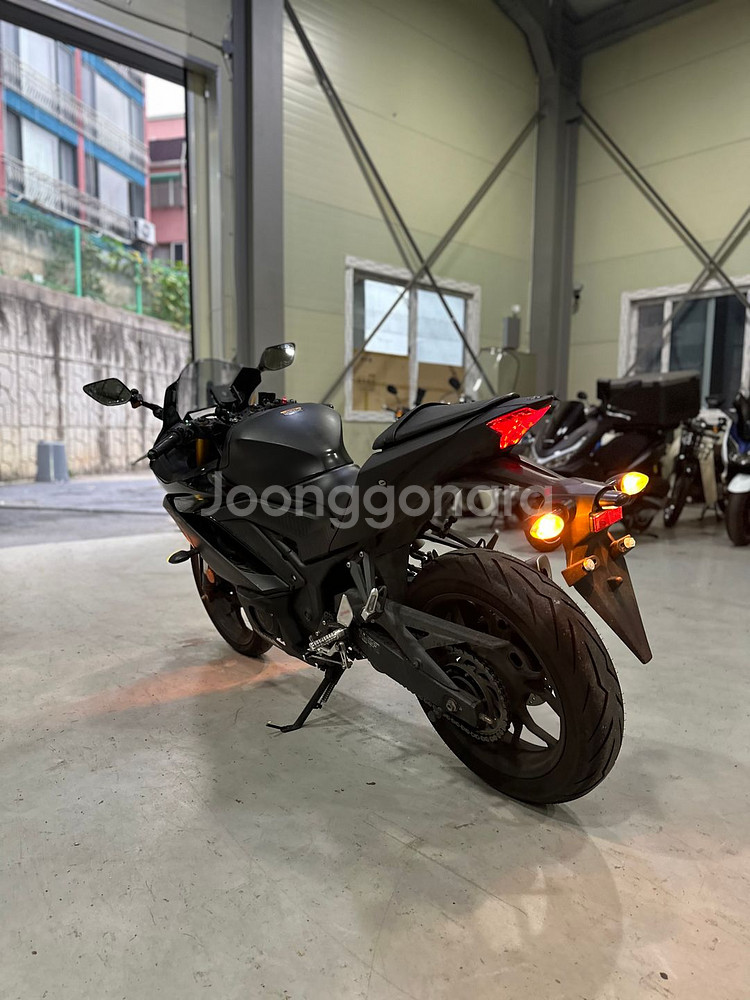 19년식 야마하 YZF-R3 2만Km 깔끔한 차량 판매--5