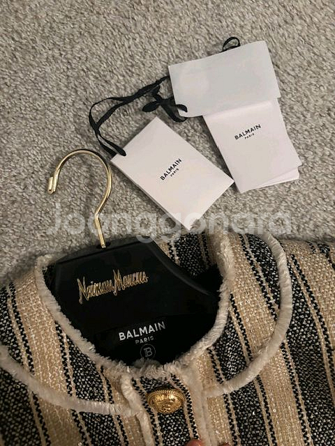 [새상품컨디션]발망(balmain) 4버튼 골드원사--0