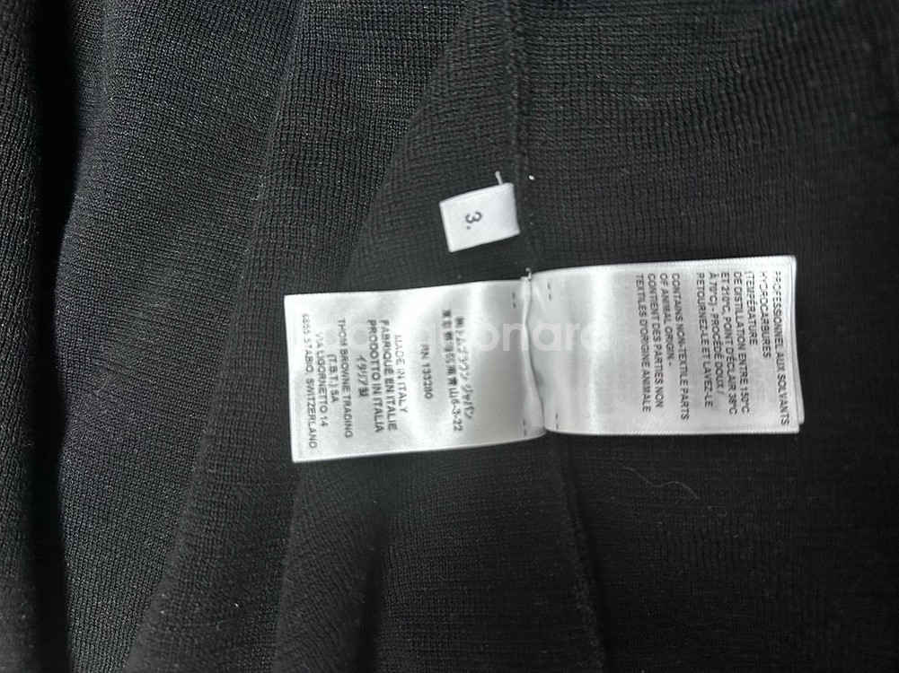 톰브라운 밀라노스티치 가디건 25ss(black)3--2