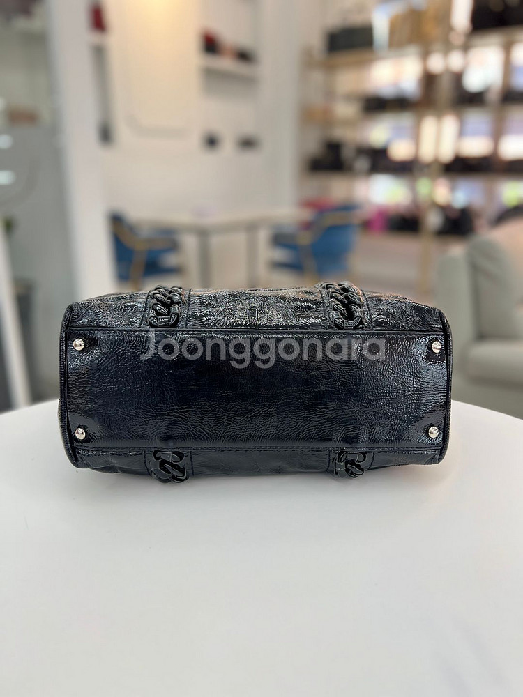 [중고명품 럭스올 울산점] 샤넬 빈티지 페이던트 숄더백--3