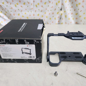 팔캠 A7M4 케이지